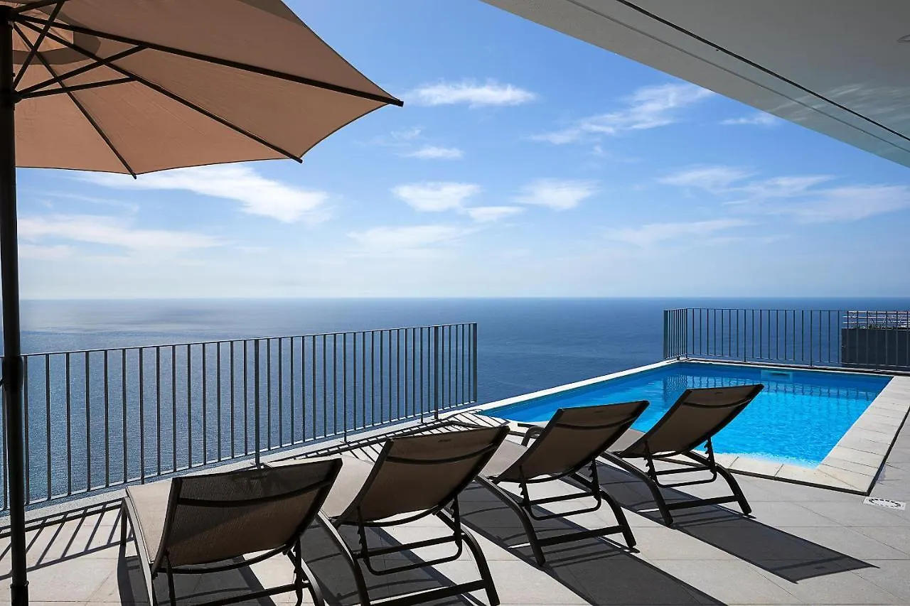 Peak A Boo Private Heated Pool And Private Parking Villa Camara de Lobos