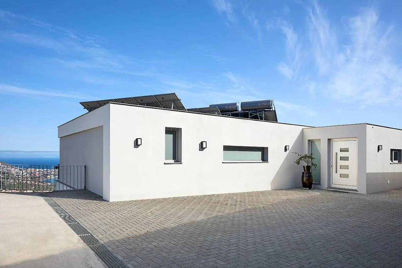 Peak A Boo Private Heated Pool And Private Parking Villa Camara de Lobos Portugal